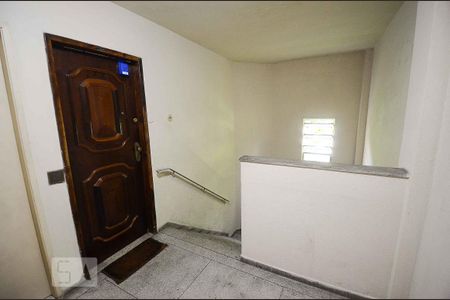 Apartamento para alugar com 65m², 2 quartos e 1 vaga Apartamento para alugar com 65m², 2 quartos e 1 vagaEntrada