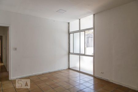 Sala de casa à venda com 4 quartos, 300m² em Cidade Mãe do Céu, São Paulo