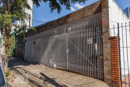 Fachada de casa à venda com 4 quartos, 300m² em Cidade Mãe do Céu, São Paulo
