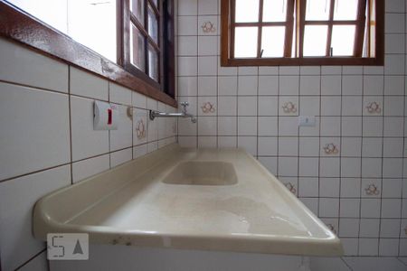 Casa para alugar com 122m², 4 quartos e 2 vagas Casa para alugar com 122m², 4 quartos e 2 vagasCozinha