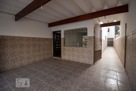 Casa para alugar com 122m², 4 quartos e 2 vagas Casa para alugar com 122m², 4 quartos e 2 vagasFachada