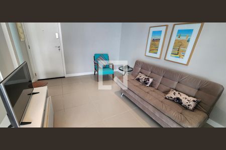 Sala de apartamento para alugar com 1 quarto, 45m² em Gonzaga, Santos