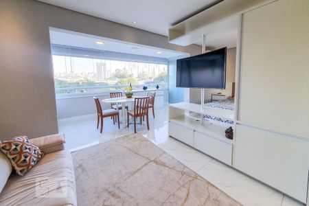 Sala de kitnet/studio para alugar com 1 quarto, 50m² em Parque Industrial Tomas Edson, São Paulo