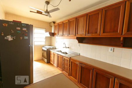 Apartamento à venda com 110m², 4 quartos e 2 vagasCozinha
