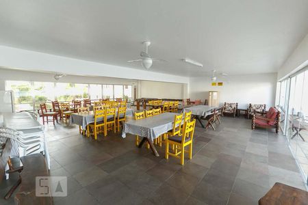 Apartamento à venda com 110m², 4 quartos e 2 vagasÁrea comum - Salão de festas