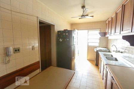 Apartamento à venda com 110m², 4 quartos e 2 vagasCozinha