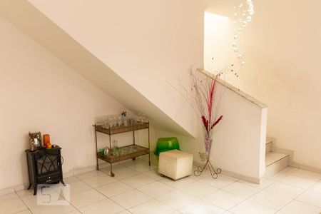 Sala de casa à venda com 3 quartos, 144m² em Jardim Líbano, São Paulo