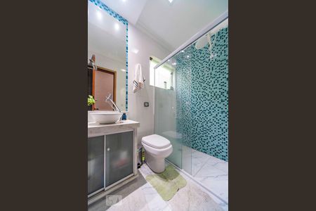 Banheiro  de apartamento à venda com 3 quartos, 110m² em Vila Eldizia, Santo André