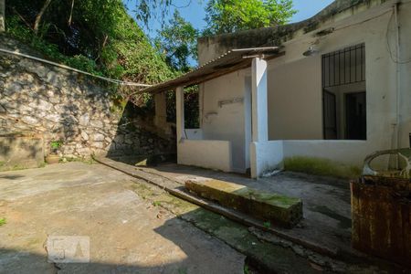 Casa à venda com 97m², 3 quartos e sem vagaÁREA EXTERNA