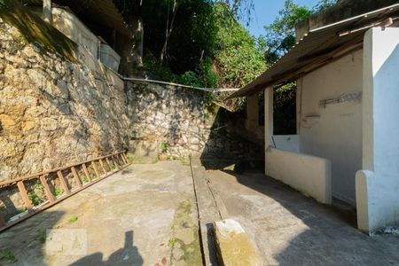 Casa à venda com 97m², 3 quartos e sem vagaÁREA EXTERNA