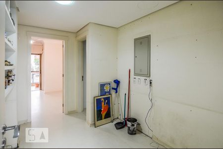 Apartamento à venda com 207m², 3 quartos e 3 vagas Apartamento à venda com 207m², 3 quartos e 3 vagasCirculação