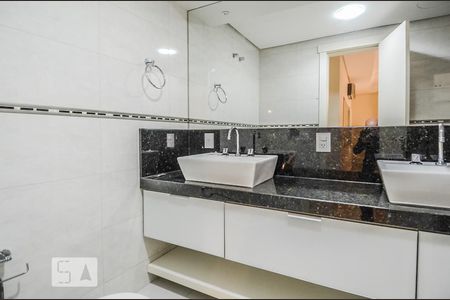 Apartamento à venda com 207m², 3 quartos e 3 vagas Apartamento à venda com 207m², 3 quartos e 3 vagasBanheiro da Suíte 3