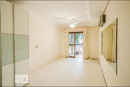 Apartamento à venda com 207m², 3 quartos e 3 vagas Apartamento à venda com 207m², 3 quartos e 3 vagasSuíte 3