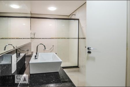 Apartamento à venda com 207m², 3 quartos e 3 vagas Apartamento à venda com 207m², 3 quartos e 3 vagasBanheiro da Suíte 3