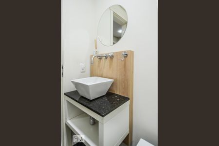 Apartamento à venda com 207m², 3 quartos e 3 vagas Apartamento à venda com 207m², 3 quartos e 3 vagasLavabo