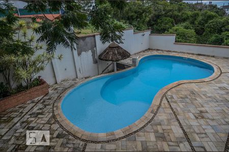 Apartamento à venda com 207m², 3 quartos e 3 vagas Apartamento à venda com 207m², 3 quartos e 3 vagasPiscina