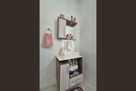 Casa à venda com 193m², 3 quartos e 2 vagasBanheiro