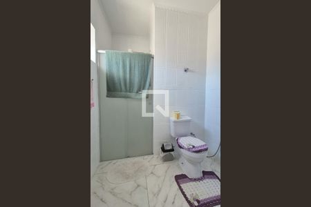 Casa à venda com 193m², 3 quartos e 2 vagasBanheiro