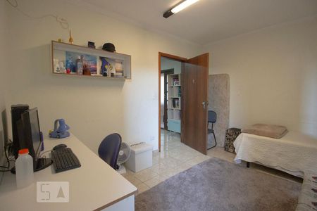 Casa à venda com 256m², 5 quartos e 3 vagas Casa à venda com 256m², 5 quartos e 3 vagasQuarto 3