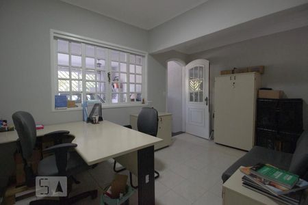 Casa à venda com 256m², 5 quartos e 3 vagas Casa à venda com 256m², 5 quartos e 3 vagasSala 3