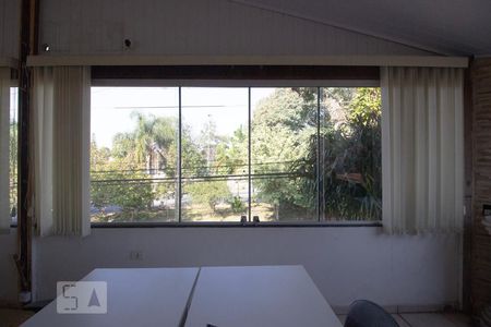 Casa à venda com 256m², 5 quartos e 3 vagas Casa à venda com 256m², 5 quartos e 3 vagasDetalhe Sala de jogos