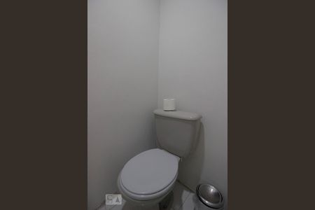 Casa à venda com 256m², 5 quartos e 3 vagas Casa à venda com 256m², 5 quartos e 3 vagasLavabo