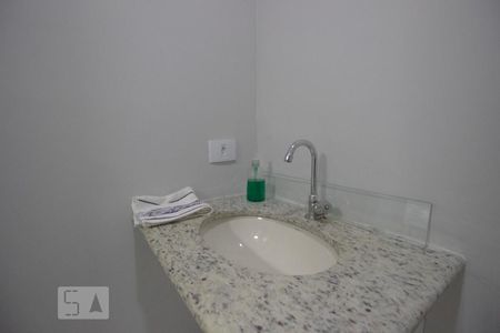 Casa à venda com 256m², 5 quartos e 3 vagas Casa à venda com 256m², 5 quartos e 3 vagasLavabo