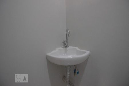 Casa à venda com 256m², 5 quartos e 3 vagas Casa à venda com 256m², 5 quartos e 3 vagasLavabo