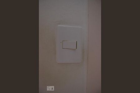 Casa à venda com 256m², 5 quartos e 3 vagas Casa à venda com 256m², 5 quartos e 3 vagasDetalhe Sala 4