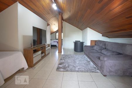 Casa à venda com 256m², 5 quartos e 3 vagas Casa à venda com 256m², 5 quartos e 3 vagasSala 4