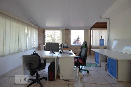 Casa à venda com 256m², 5 quartos e 3 vagas Casa à venda com 256m², 5 quartos e 3 vagasSala de jogos