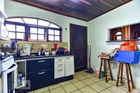 Casa à venda com 300m², 4 quartos e 4 vagasCozinha