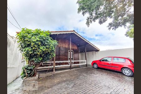 Casa à venda com 300m², 4 quartos e 4 vagasFachada