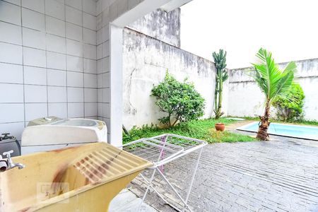 Casa à venda com 300m², 4 quartos e 4 vagasLavanderia