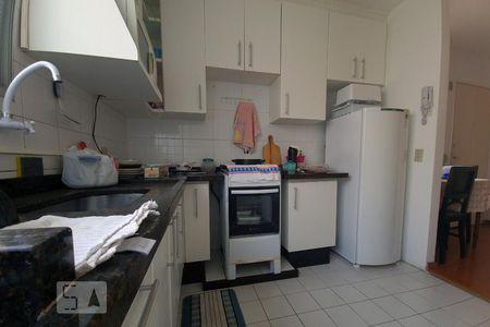 Cozinha de apartamento para alugar com 2 quartos, 44m² em Jardim Guadalajara, Sorocaba
