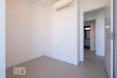 Suíte de apartamento para alugar com 2 quartos, 60m² em Vila Madalena, São Paulo
