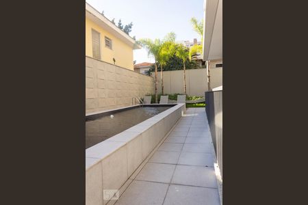 Studio à venda com 22m², 1 quarto e sem vagaÁrea comum - Piscina