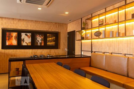 Studio à venda com 22m², 1 quarto e sem vagaÁrea comum - Salão de festas