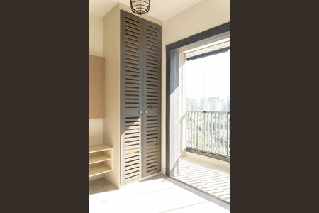 Dormitório de kitnet/studio à venda com 1 quarto, 22m² em Jardim das Acácias, São Paulo