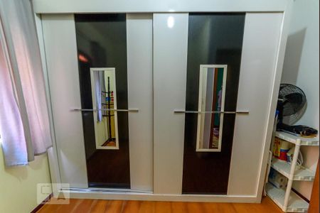 Apartamento à venda com 86m², 3 quartos e 1 vagaQuarto 2 - Armários