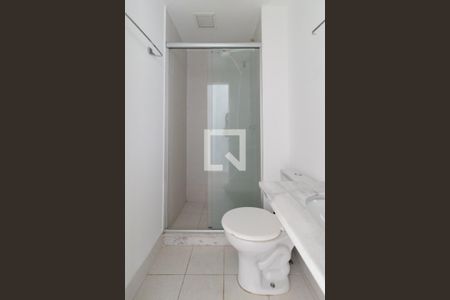 Apartamento para alugar com 66m², 3 quartos e 1 vaga Apartamento para alugar com 66m², 3 quartos e 1 vagaBanheiro Corredor