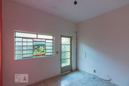 Sala de casa para alugar com 1 quarto, 60m² em Chora Menino, São Paulo