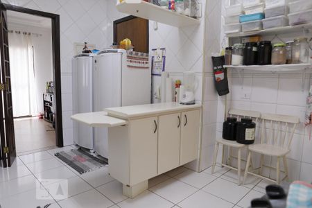 Apartamento à venda com 88m², 3 quartos e 2 vagasCozinha