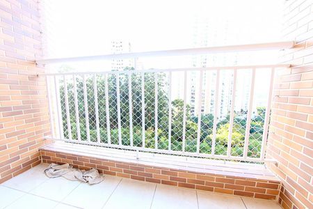 Sacada da Sala de apartamento para alugar com 2 quartos, 58m² em Jardim Flor da Montanha, Guarulhos
