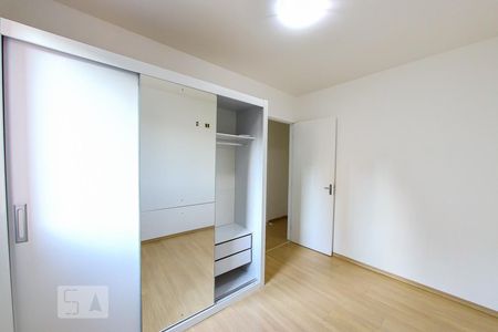 Quarto 1  de apartamento para alugar com 2 quartos, 58m² em Jardim Flor da Montanha, Guarulhos