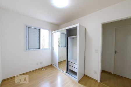 Quarto 1  de apartamento para alugar com 2 quartos, 58m² em Jardim Flor da Montanha, Guarulhos