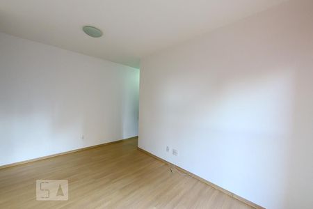 Sala de apartamento para alugar com 2 quartos, 58m² em Jardim Flor da Montanha, Guarulhos