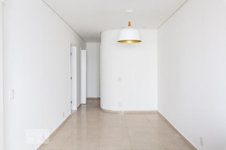 Apartamento à venda com 67m², 2 quartos e 1 vagaSala