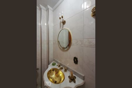 Apartamento à venda com 200m², 3 quartos e 3 vagas Apartamento à venda com 200m², 3 quartos e 3 vagasLavabo