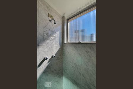 Apartamento à venda com 200m², 3 quartos e 3 vagas Apartamento à venda com 200m², 3 quartos e 3 vagasBanheiro 1